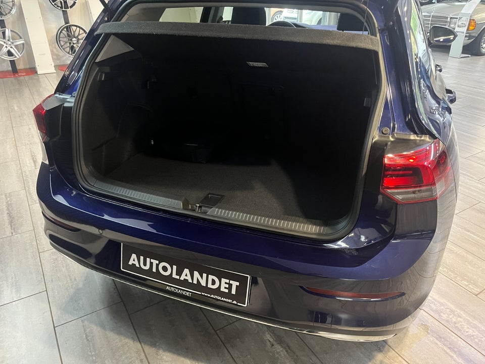 VW Golf VIII 1,4 eHybrid DSG 5d