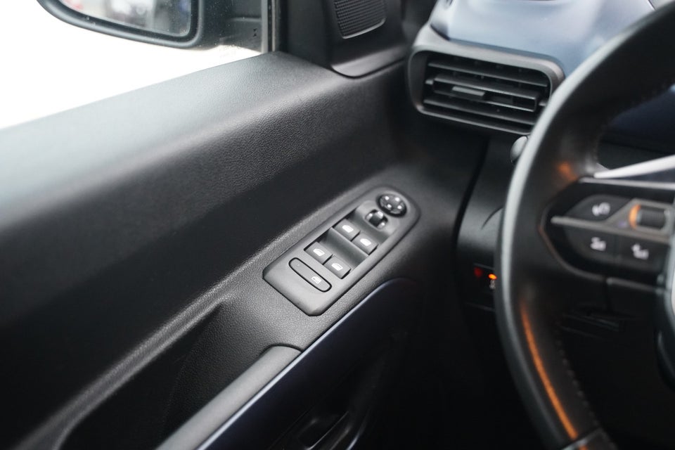 Peugeot Rifter 1,5 BlueHDi 100 L1 Active 5d