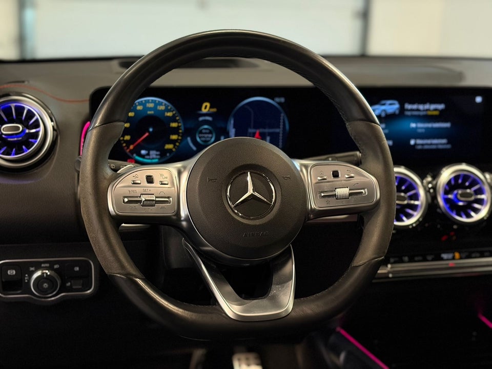 Mercedes EQB300 AMG Line 4Matic 5d