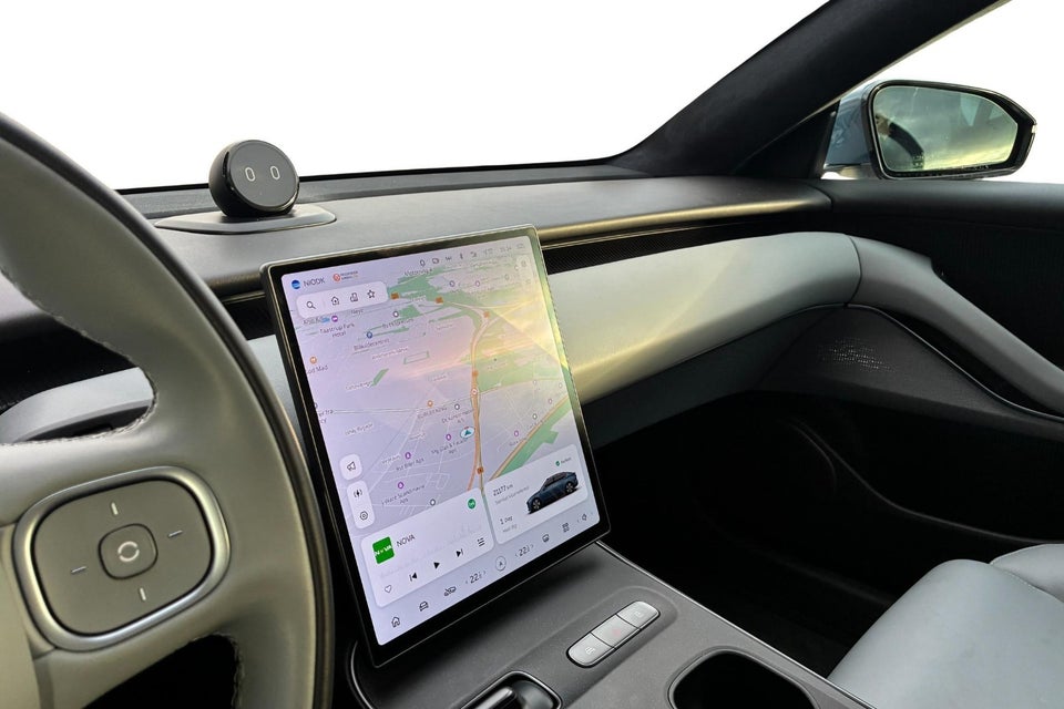 NIO ET5 75 Standard Range 4d