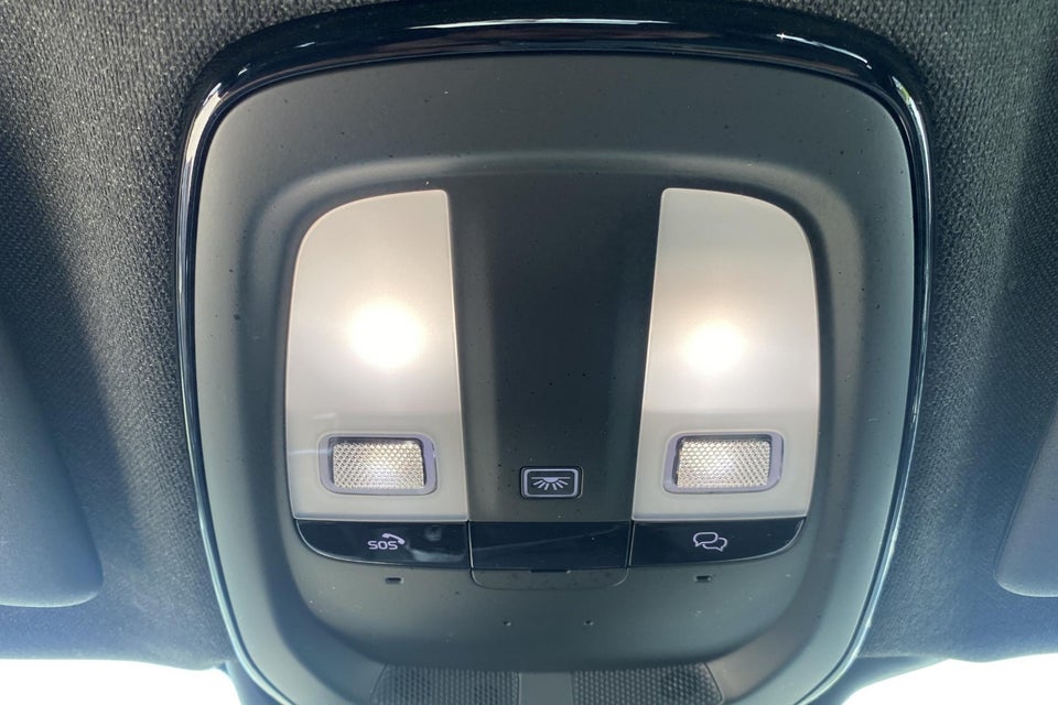 Volvo XC40 P6 ReCharge Core 5d
