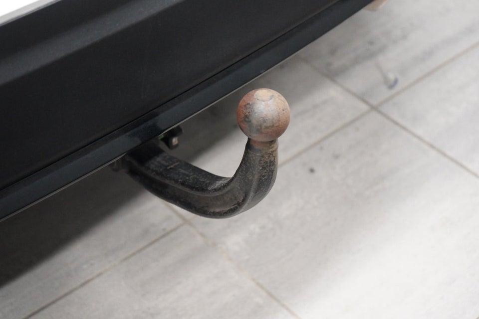 Peugeot 2008 1,2 PureTech 130 Allure EAT8 5d