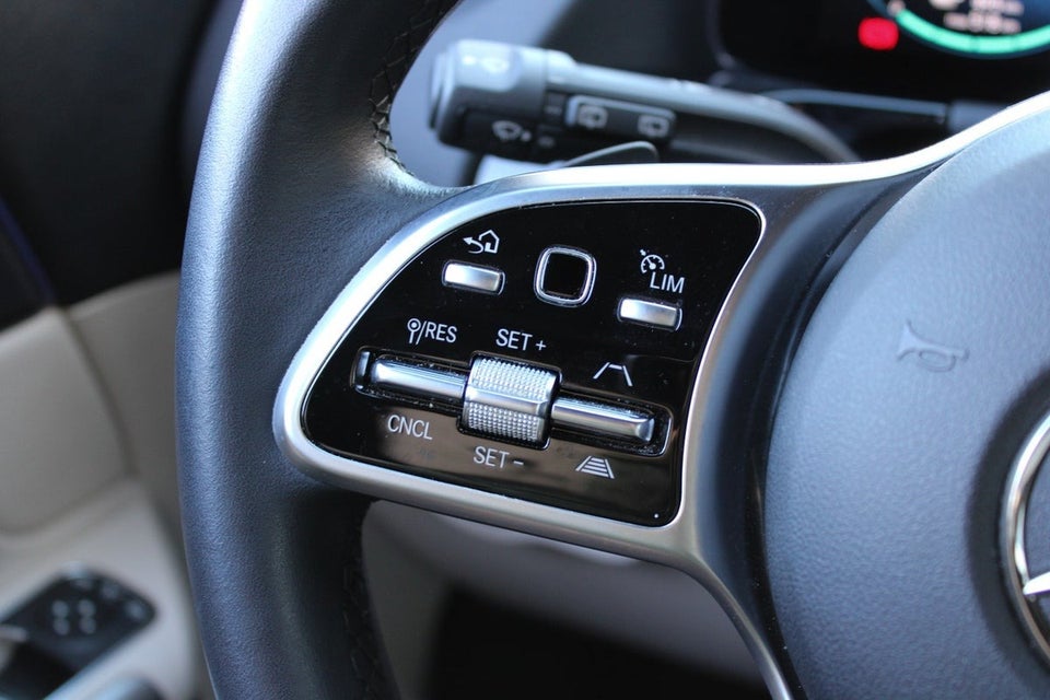 Mercedes EQA250+ Progressive 5d