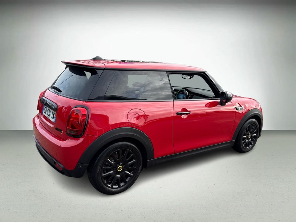 MINI Cooper SE Classic Trim 3d