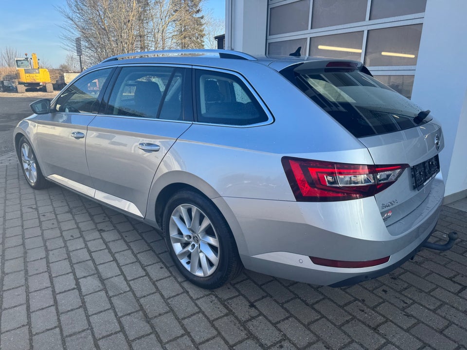 Skoda Superb 1,5 TSi 150 Business Executive Combi DSG 5d