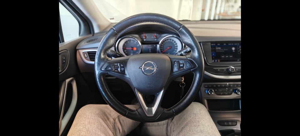 Opel Astra 1,2 T 110 Edition Sports Tourer 5d