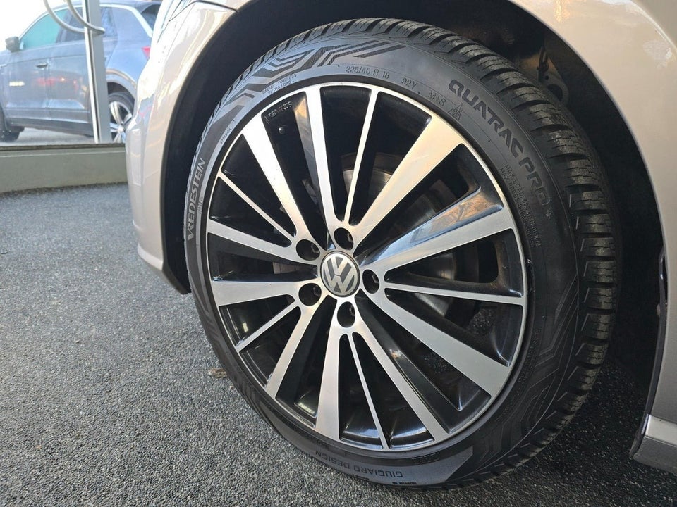 VW Golf VII 1,5 TSi 130 Comfortline Variant DSG 5d