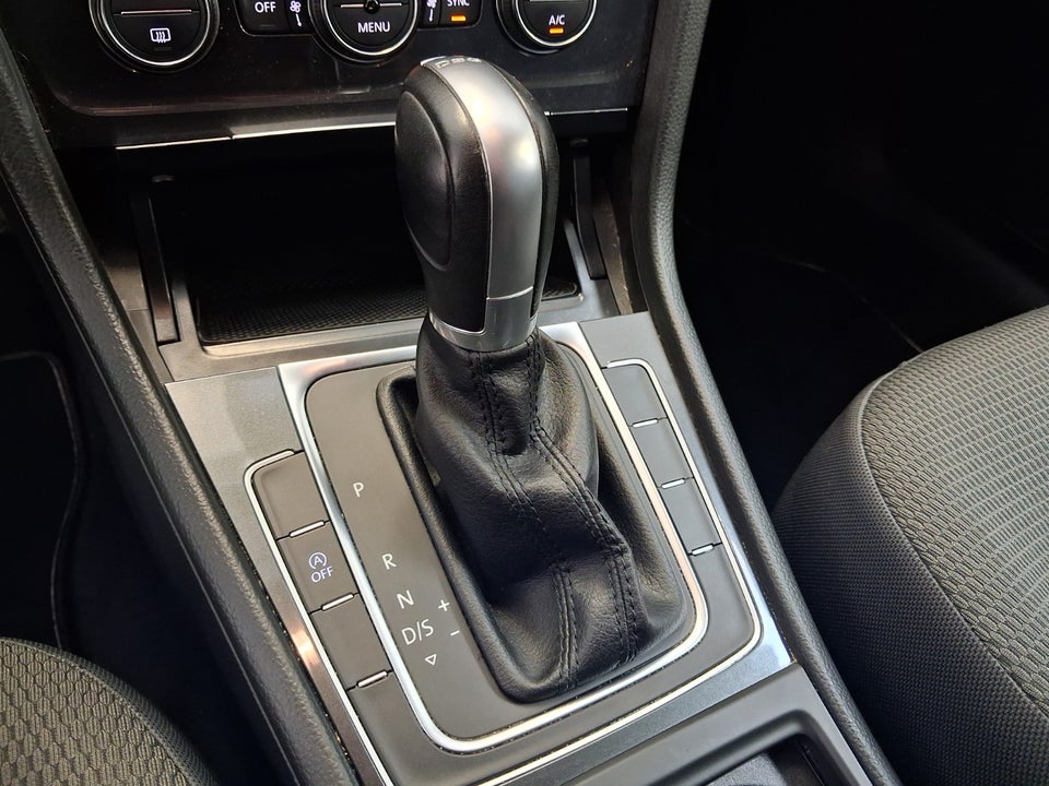 VW Golf VII 1,4 TSi 125 Comfortline DSG 5d