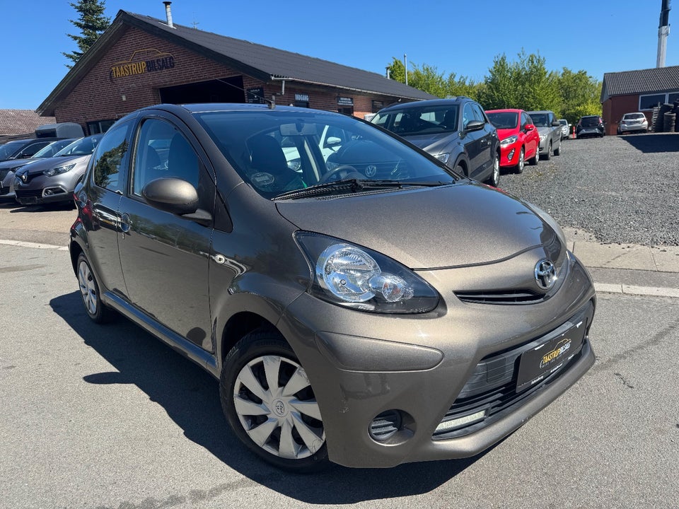 Toyota Aygo 1,0 VVT-i T2 5d
