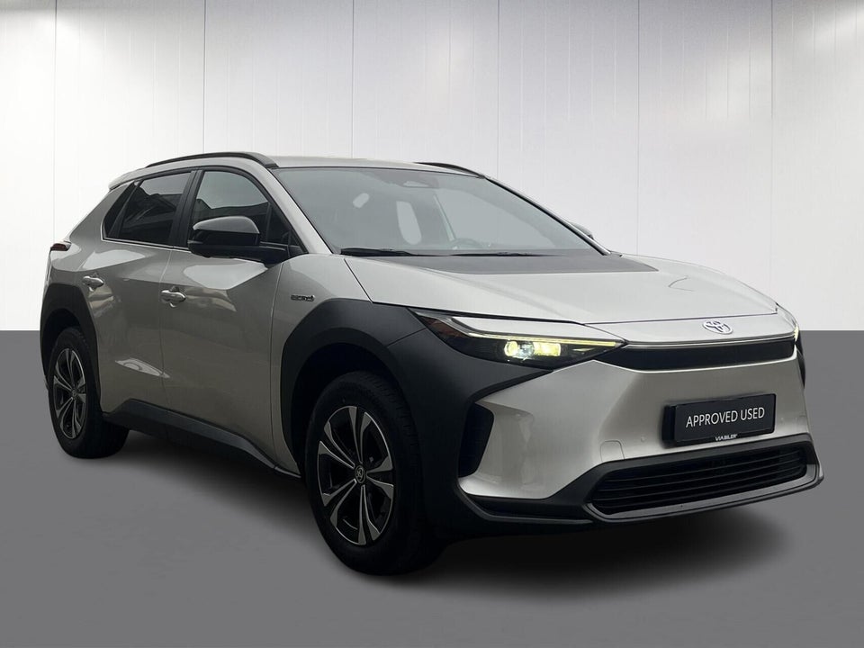 Toyota bZ4X Active 5d