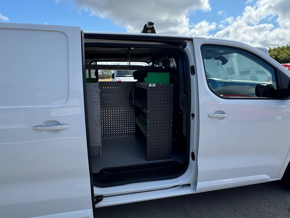 Peugeot e-Expert 75 L2 Plus Van