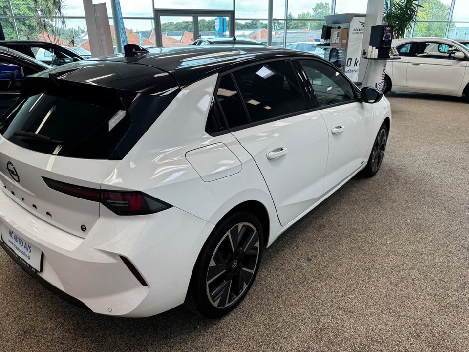Opel Astra-e 54 Ultimate 5d