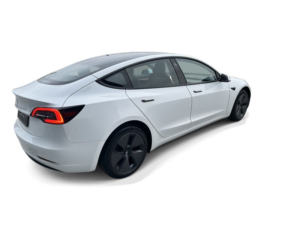 Tesla Model 3 Long Range RWD 4d