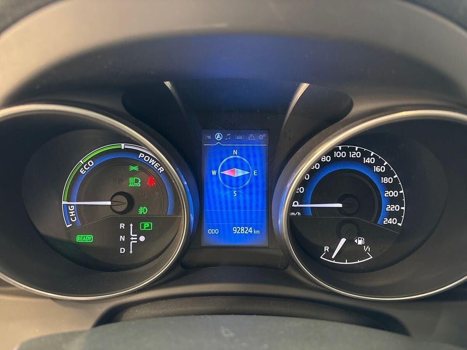 Toyota Auris 1,8 Hybrid H2 Style CVT 5d