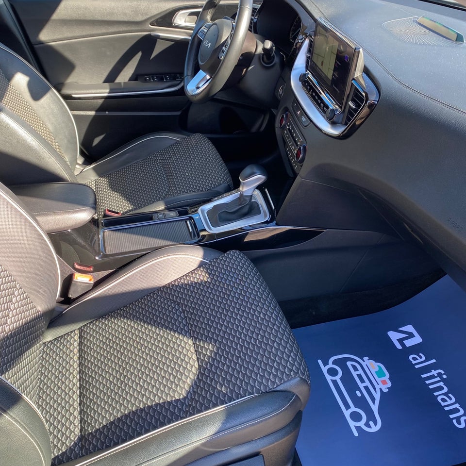 Kia XCeed 1,6 PHEV Upgrade DCT 5d