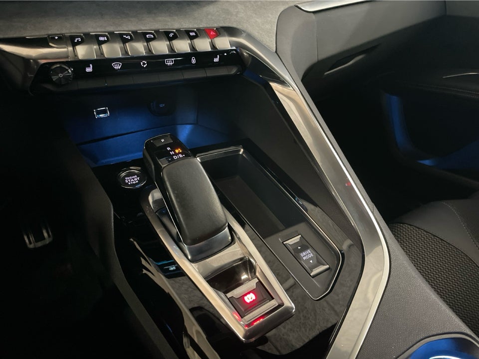 Peugeot 3008 1,6 Hybrid GT Black Pack EAT8 5d