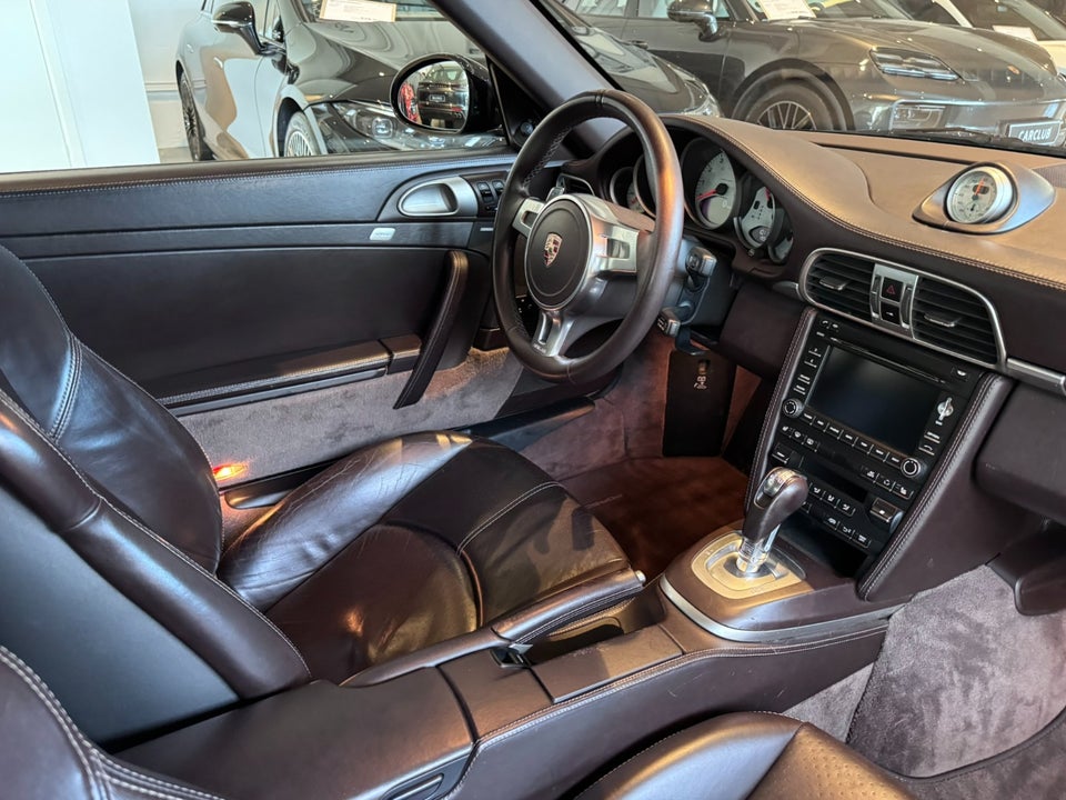 Porsche 911 Carrera 4S 3,8 Cabriolet PDK 2d