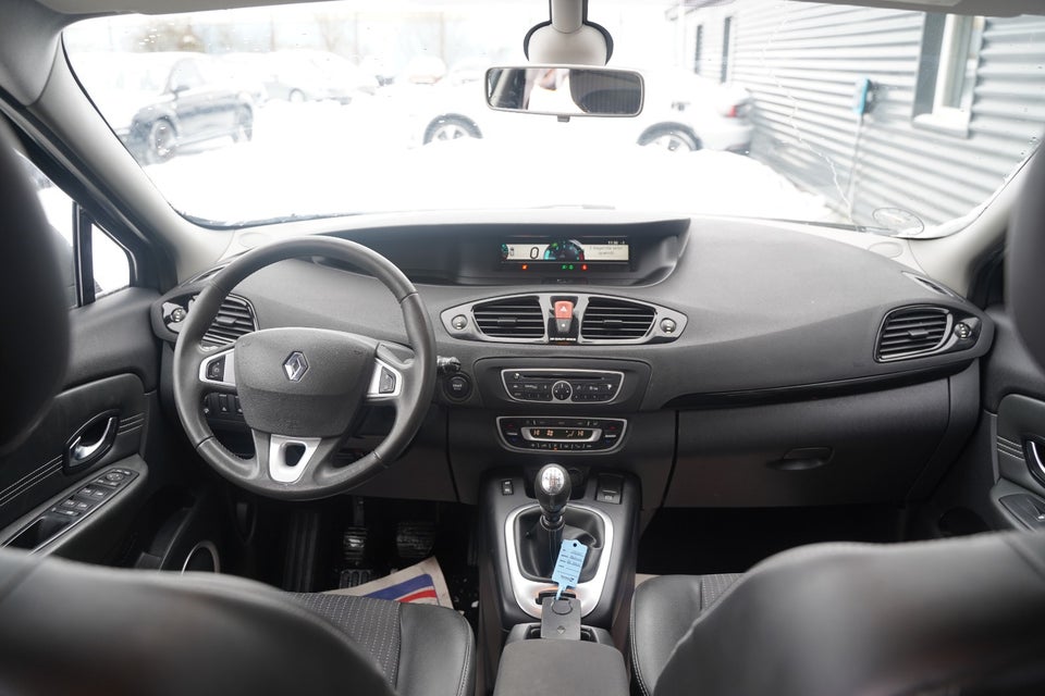 Renault Grand Scenic III 1,6 dCi 130 Dynamique 5d