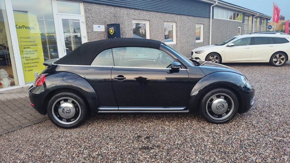 VW The Beetle 1,2 TSi 105 Design Cabriolet 2d