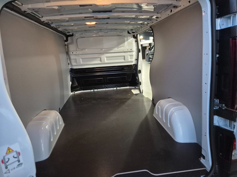 Renault Trafic 2,0 dCi 150 L2H1 Tekno