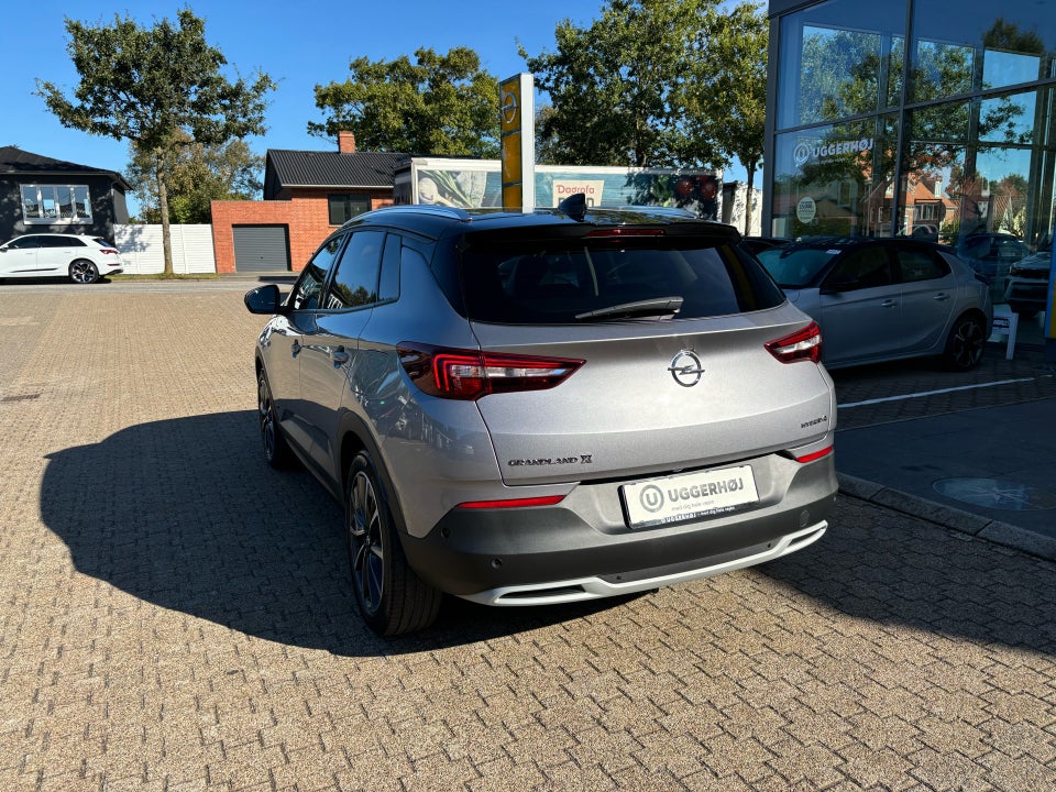 Opel Grandland X 1,6 Hybrid4 Ultimate aut. 5d