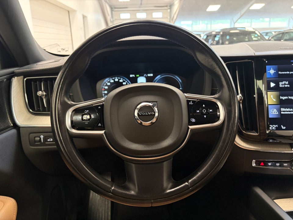 Volvo XC60 2,0 T8 ReCharge Inscription aut. AWD 5d