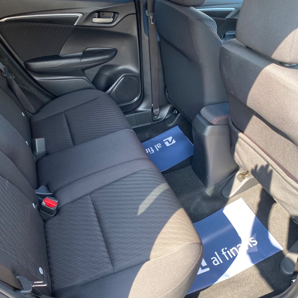 Honda Jazz 1,5 i-VTEC Dynamic 5d