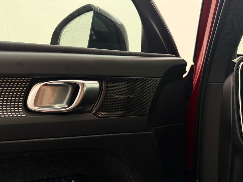 Volvo XC40 P8 ReCharge Twin R-Design 5d