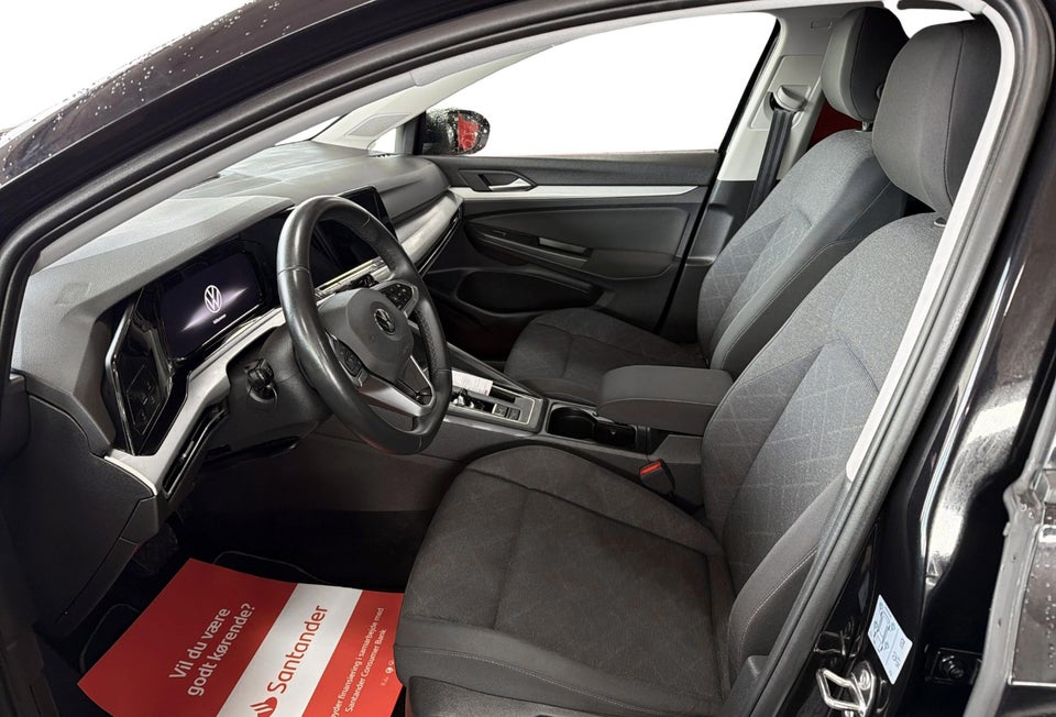 VW Golf VIII 2,0 TDi 115 Life DSG Van 5d