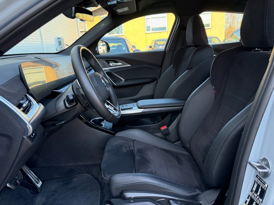BMW iX2 eDrive20 M-Sport 5d