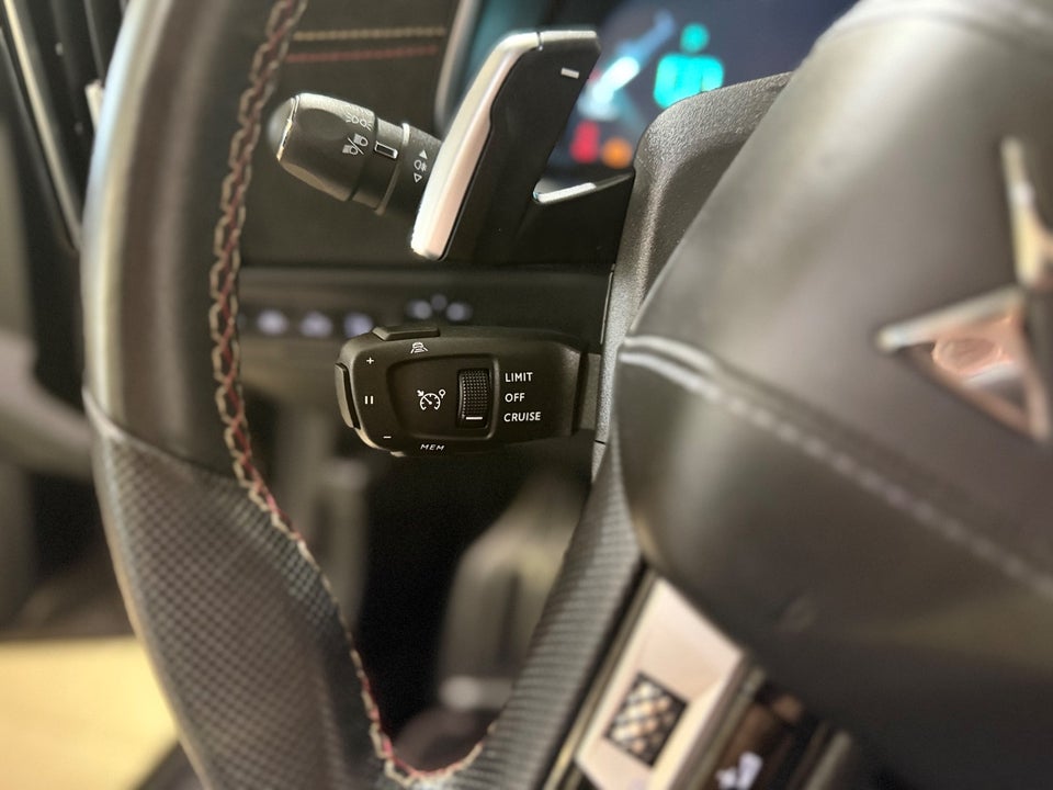 DS DS 9 1,6 E-Tense Performance Line+ EAT8 4d