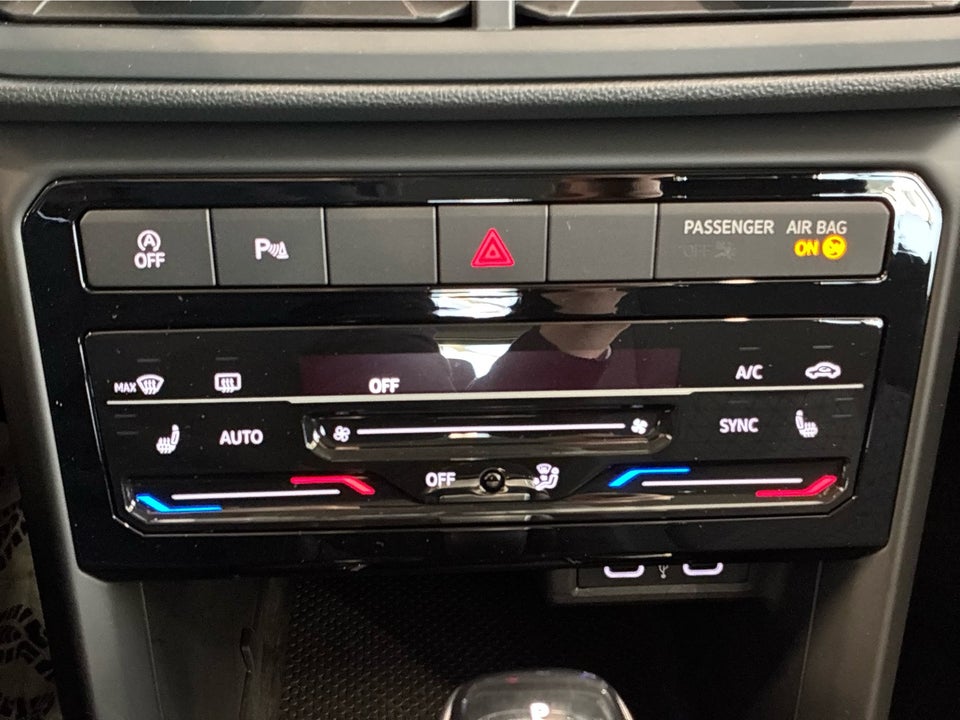 VW T-Cross 1,0 TSi 110 Life Team DSG 5d