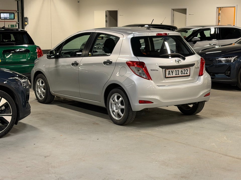 Toyota Yaris 1,3 VVT-i T1 5d