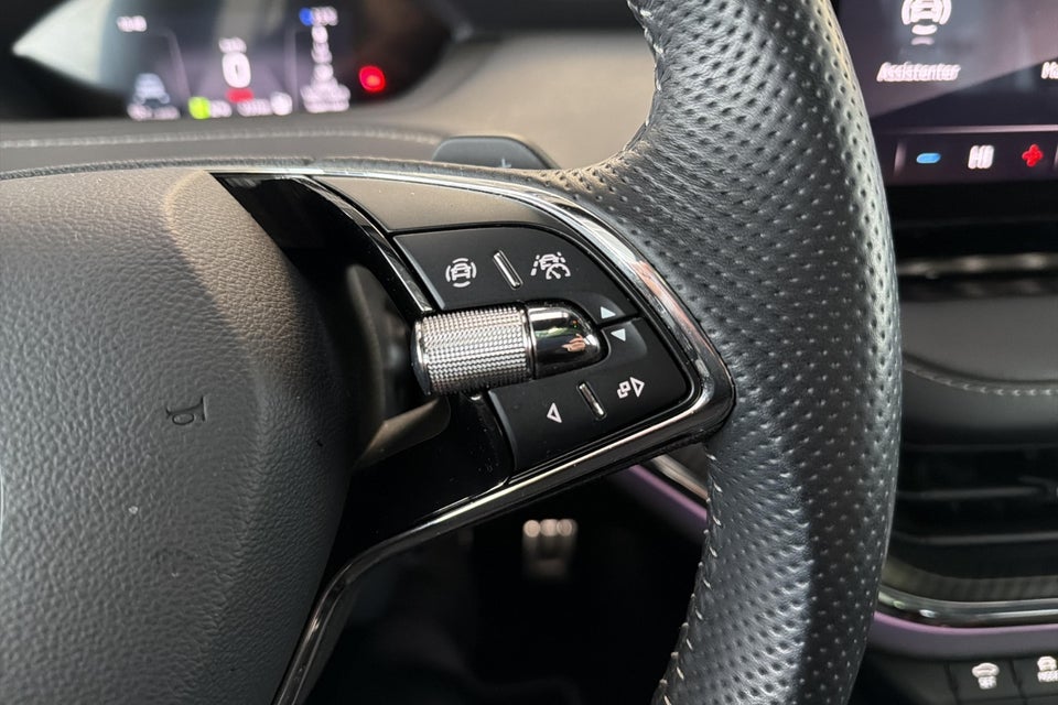 Skoda Enyaq 80x iV Maxx 5d