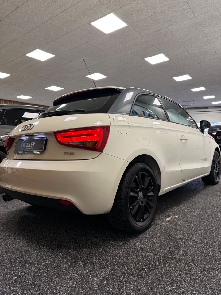 Audi A1 1,2 TFSi 86 Ambition Sportback 5d