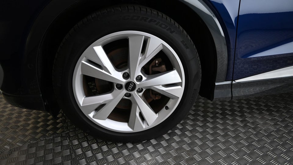 Audi Q4 e-tron 40 Attitude 5d