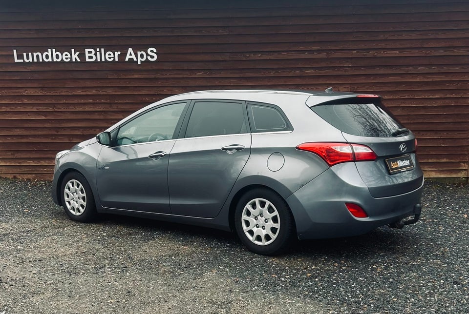 Hyundai i30 1,6 CRDi 110 Style CW Eco 5d