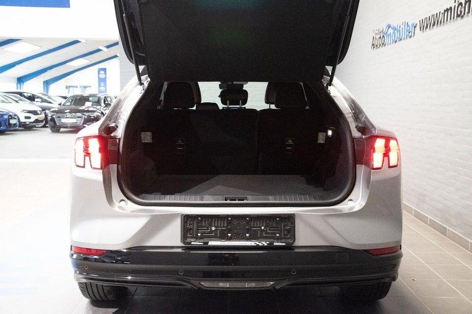 Ford Mustang Mach-E 88 Extended Range AWD 5d