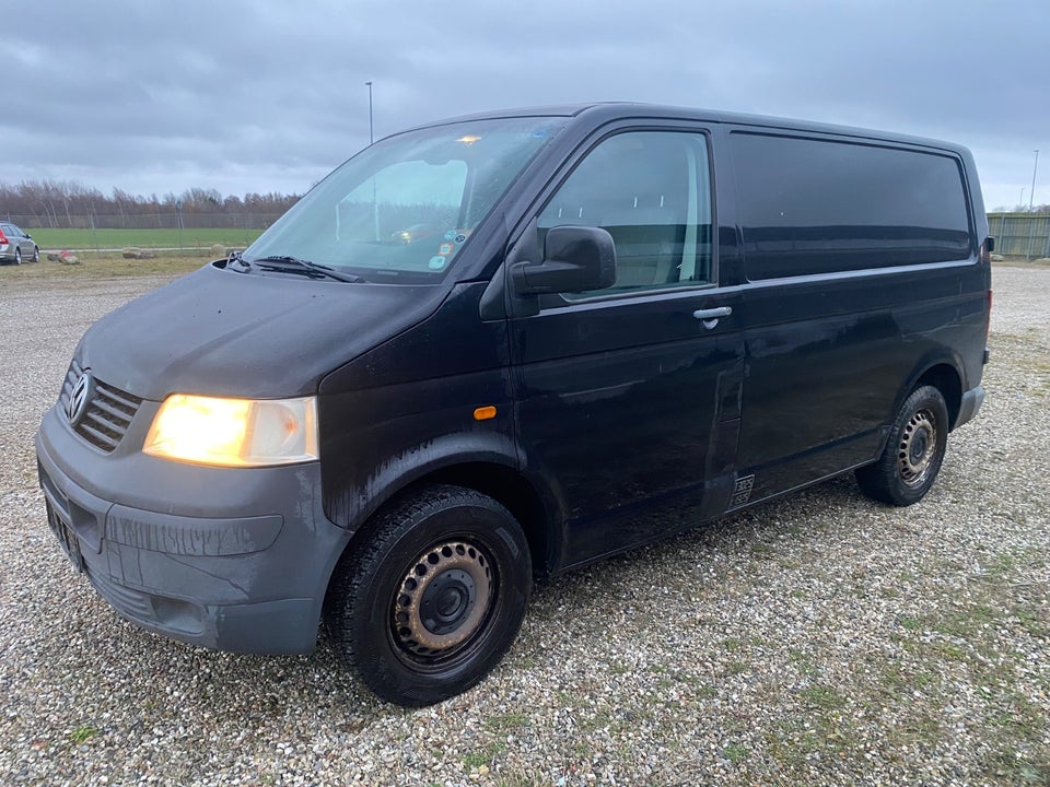 VW Transporter 1,9 TDi 104 Kassevogn kort 4d