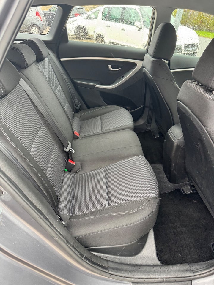 Hyundai i30 1,6 CRDi 110 Comfort Go! CW 5d