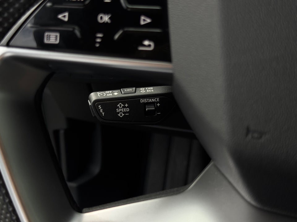 Audi Q4 e-tron 40 S-line 5d