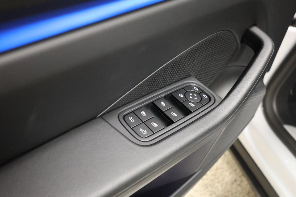 Porsche Macan 4 5d