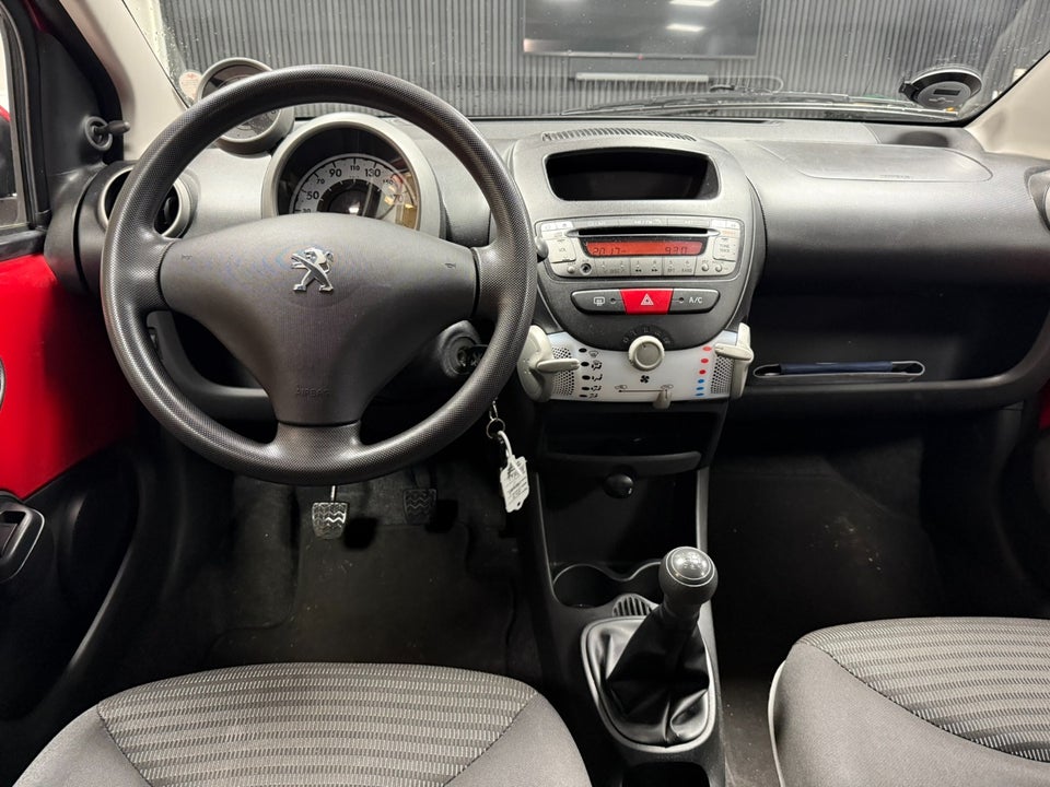 Peugeot 107 1,0 Champion 5d