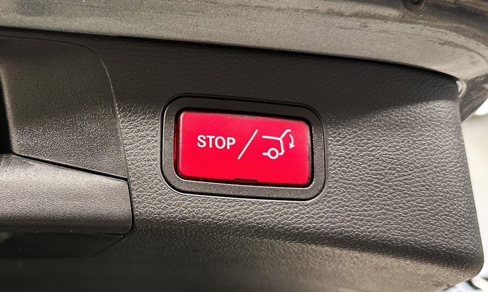 Mercedes C300 de 2,0 AMG Line stc. aut. 5d