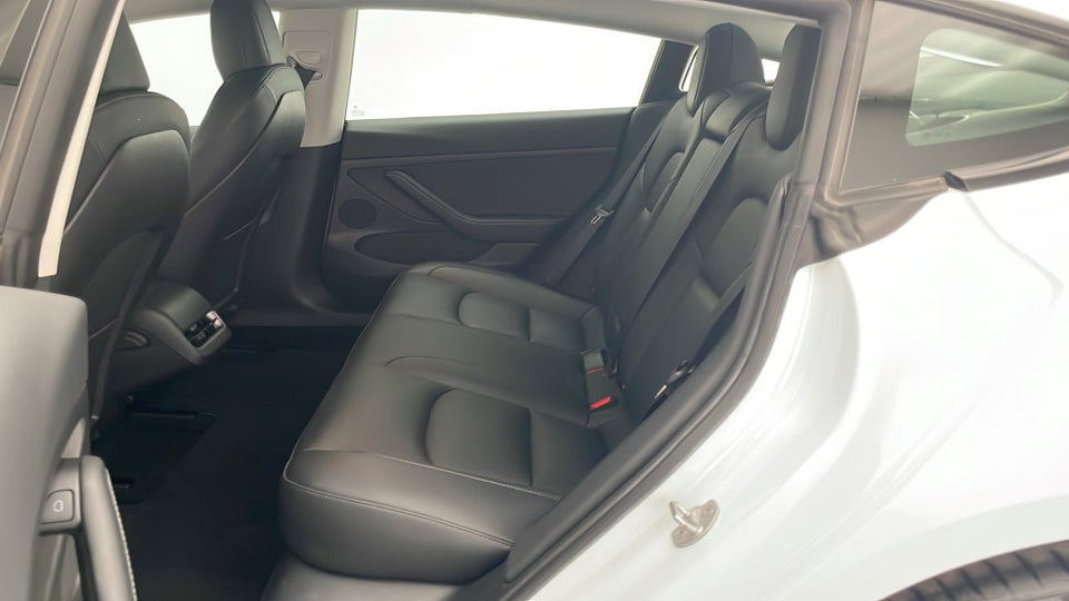 Tesla Model 3 RWD 4d