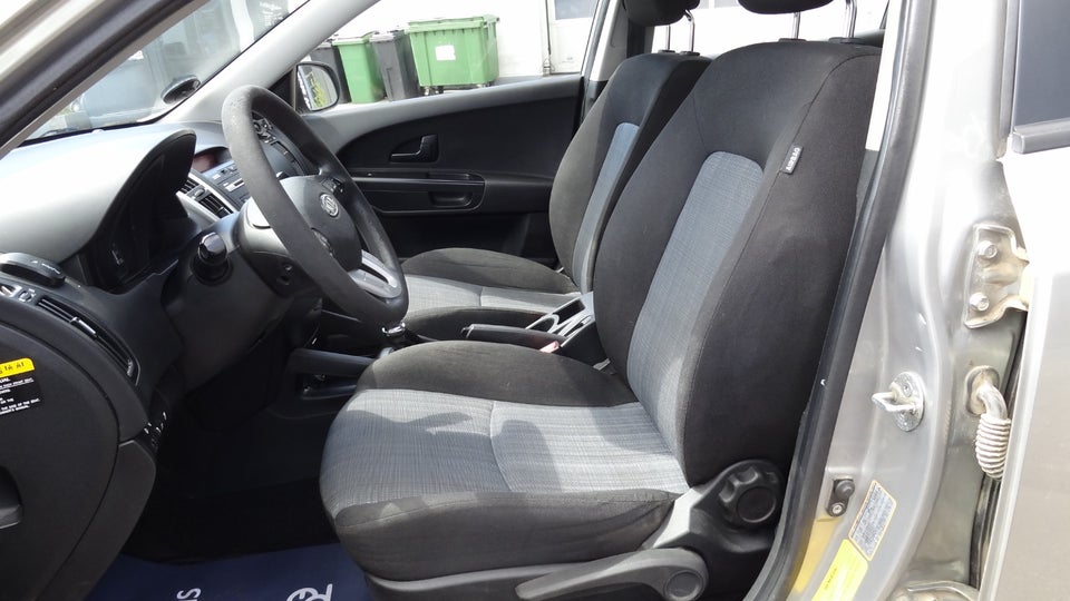 Kia Ceed 1,4 CVVT 90 Celebration 5d
