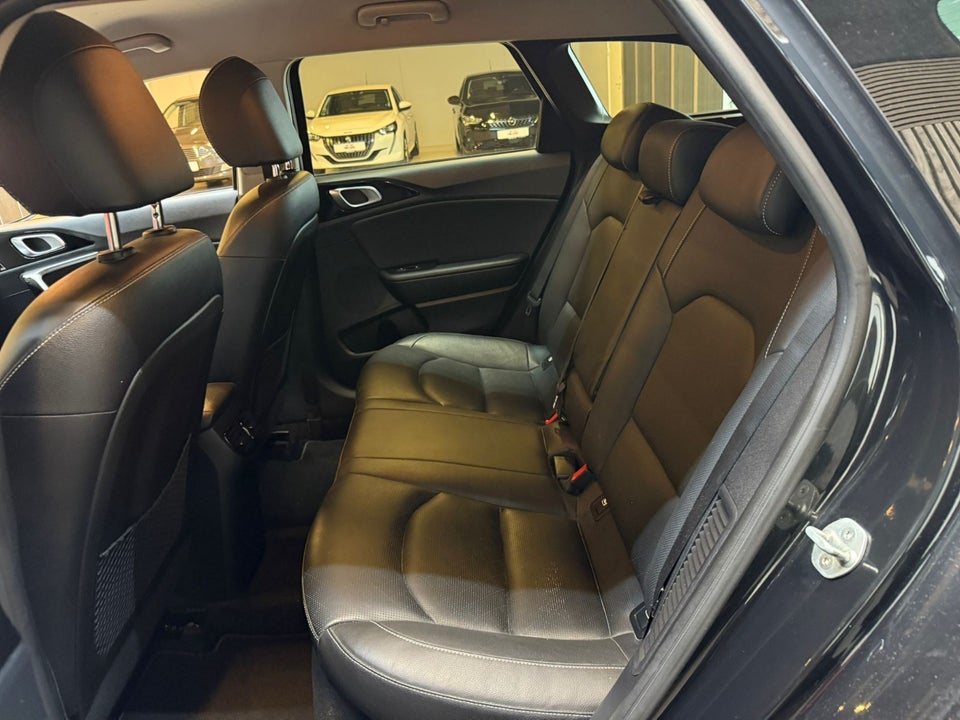 Kia Ceed 1,6 PHEV Upgrade Intro SW DCT 5d