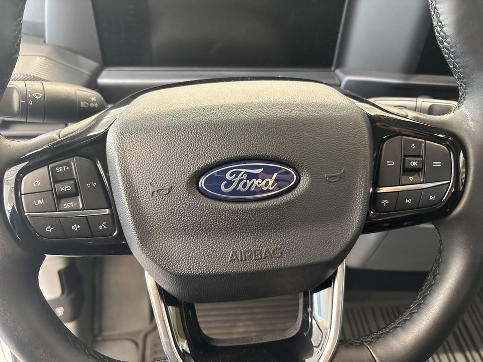 Ford E-Transit Custom 320L 64 Trend