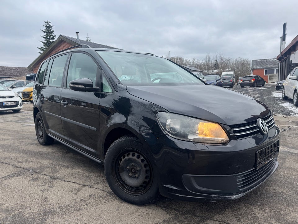 VW Touran 1,6 TDi 105 Comfortline BMT 7prs 5d