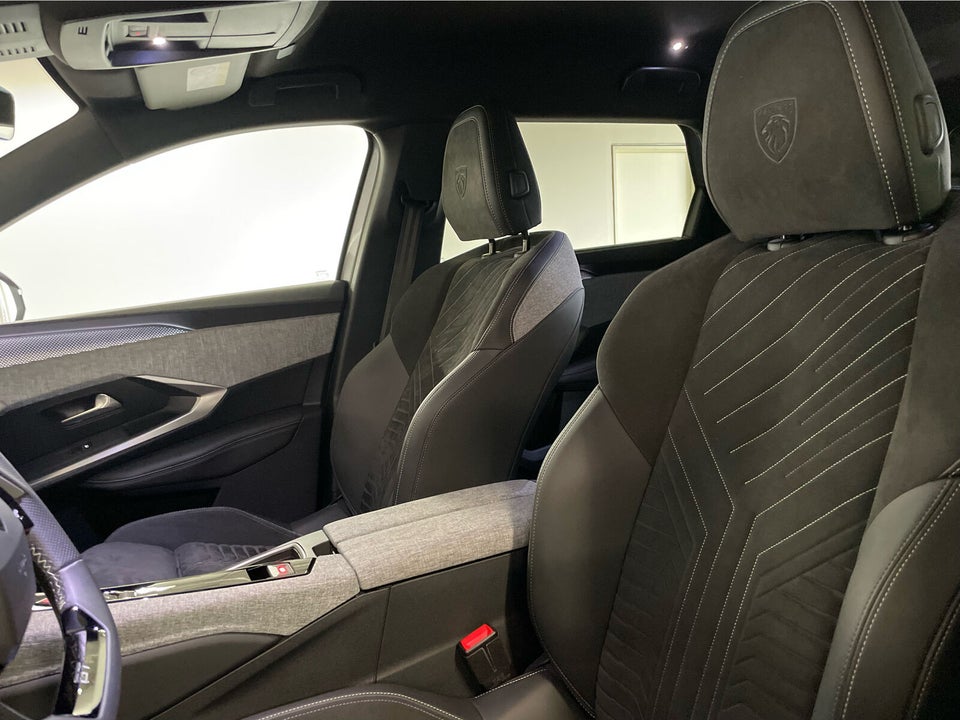 Peugeot e-5008 77 GT Pack 7prs 5d